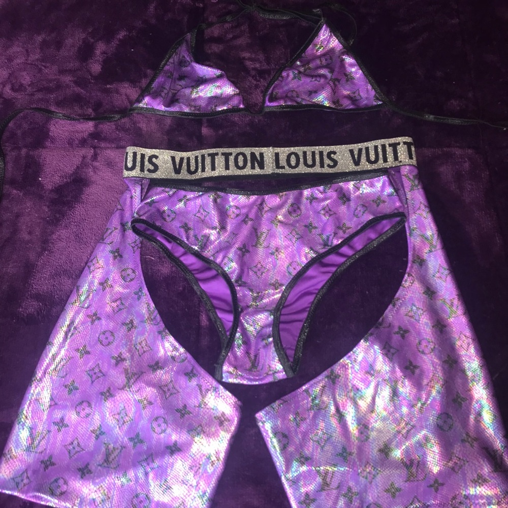 One of kind custom rave fit!
